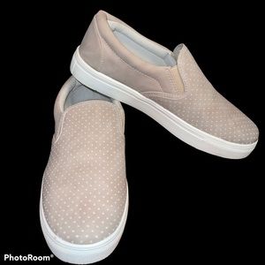 Seven7 Slip On Sneakers 9M